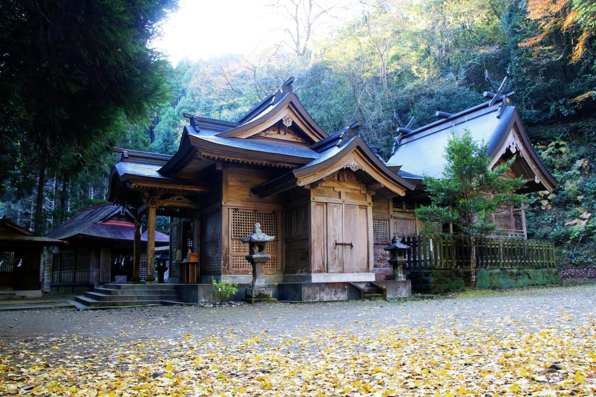 Kagura No Yakata Hotel Такачихо Екстериор снимка